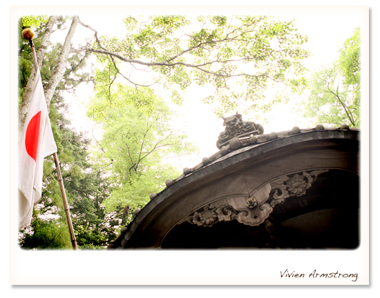 諏訪神社の瓦