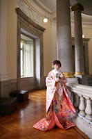 東京国立博物館表慶館でフォトウェディングを撮影する和装の新婦