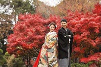 花畑記念庭園で和装の紅葉ロケーション